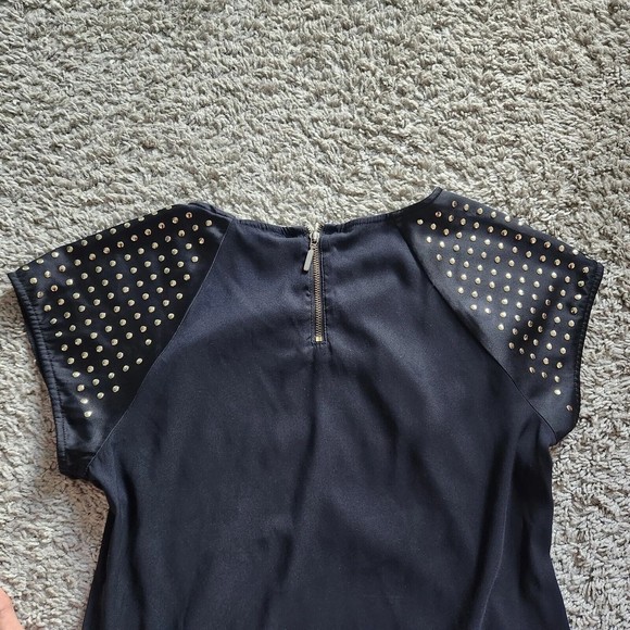 Express Extra Small Black Gold Blouse Shirt Stretch Top Stud Simply Irresistible - Picture 6 of 14